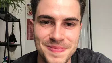 portrait photo of Daniel Martín