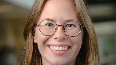 bailey april 2022 400x600